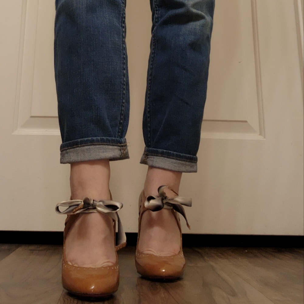 Brown patent leather chunky heels